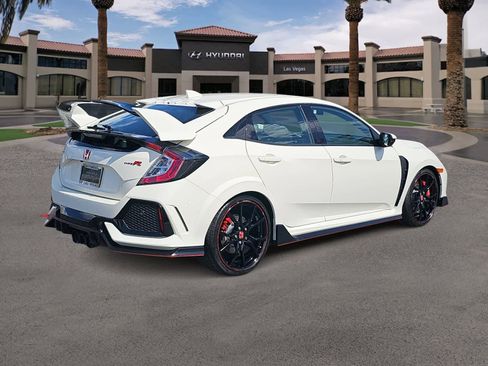 Used 2018 Honda Civic Type R image 8