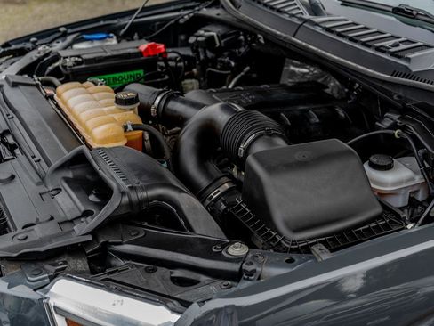 Used 2016 Ford F150 Lariat w/ Equipment Group 502A Luxury image 41