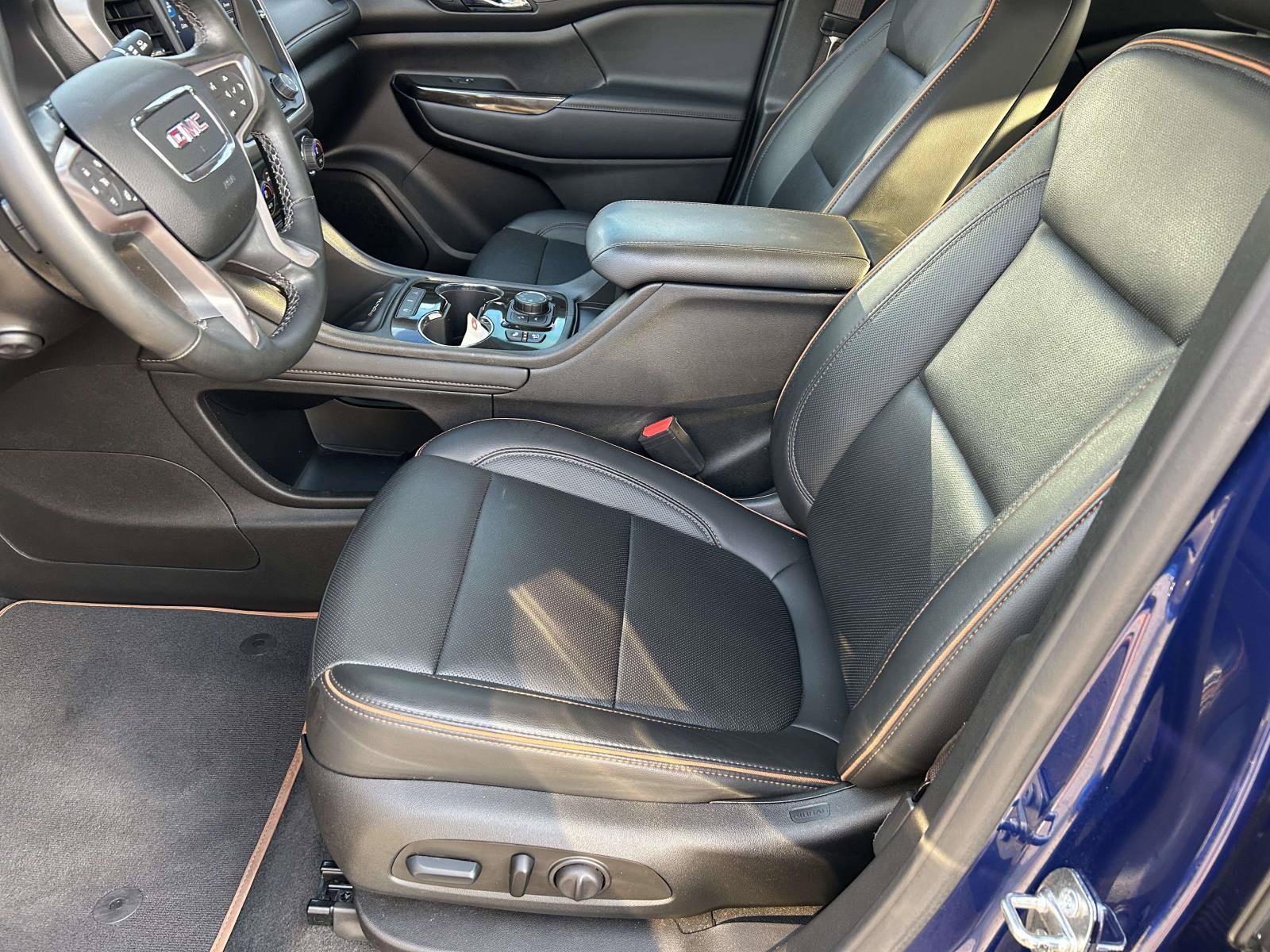 Used 2023 GMC Acadia AT4 w/ Technology Package AWD/4WD image 15