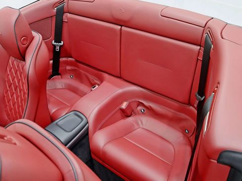 Used 2010 Ferrari California RWD image 27