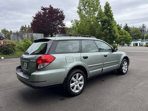 Used 2009 Subaru Outback 2.5i Special Edition AWD/4WD image 3
