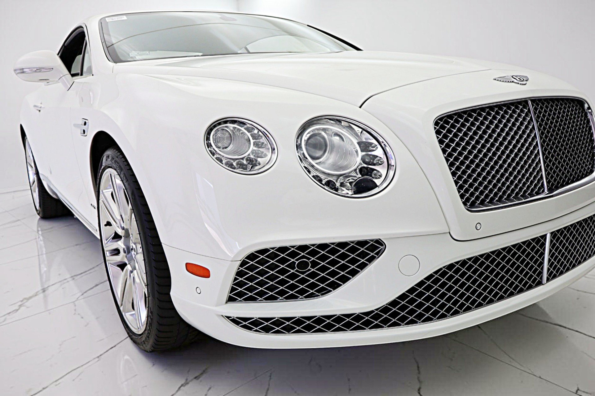 Used 2017 Bentley Continental GT AWD/4WD image 19