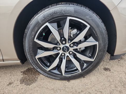 Used 2024 Chevrolet Malibu RS w/ LPO, Floor Liner Package FWD image 28