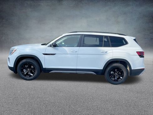 New 2025 Volkswagen Atlas Peak Edition SE image 30