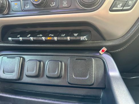 Used 2018 GMC Sierra 3500 Denali w/ Duramax Plus Package image 40