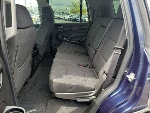Used 2019 GMC Yukon SLE w/ SLE Value Package AWD/4WD image 16
