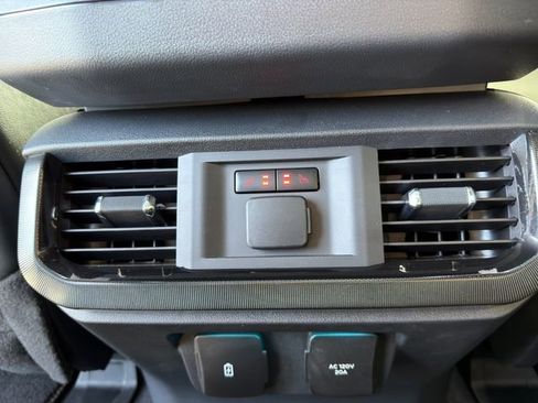 Used 2024 Ford F150 Lightning Platinum image 24