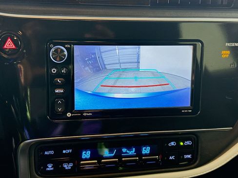 Used 2017 Toyota Corolla iM image 15