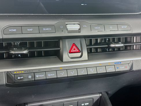 Used 2025 Kia K4 FWD image 24