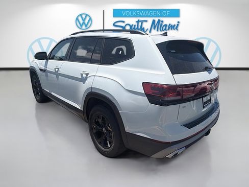 New 2026 Volkswagen Atlas Peak Edition AWD/4WD image 5