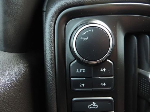 Used 2024 Chevrolet Silverado 1500 Custom Trail Boss w/ LPO, Dark Essentials Package image 31