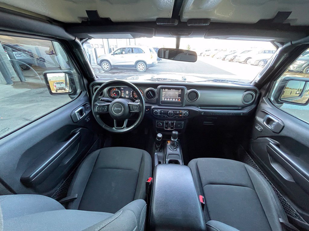 Used 2021 Jeep Wrangler Unlimited Sport AWD/4WD image 18