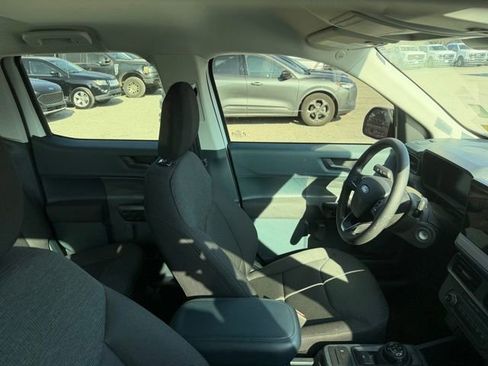 Used 2025 Ford Maverick XL image 11