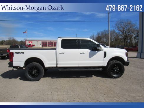 Used 2022 Ford F250 Lariat w/ Black Appearance Package image 15