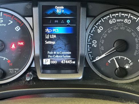 Used 2021 Toyota Tacoma TRD Off-Road image 26