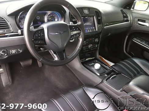 Used 2020 Chrysler 300 S RWD image 10