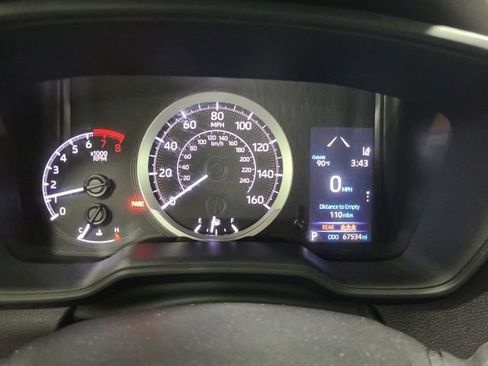Used 2021 Toyota Corolla LE FWD image 26