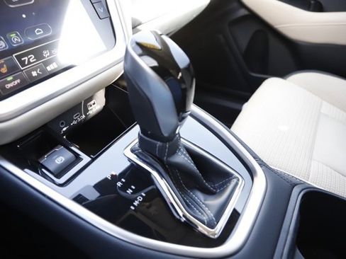 Certified 2025 Subaru Outback Premium w/ Popular Package #1A image 31