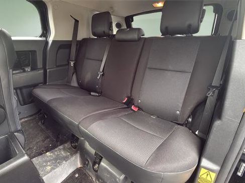Used 2014 Toyota FJ Cruiser 4WD w/ Upgrade Package image 21
