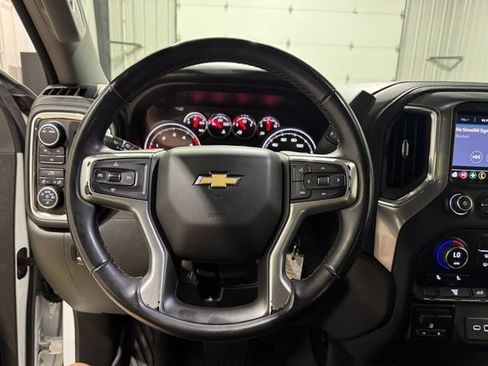 Used 2023 Chevrolet Silverado 2500 LT AWD/4WD image 12