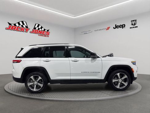 New 2024 Jeep Grand Cherokee Limited 4xe image 11