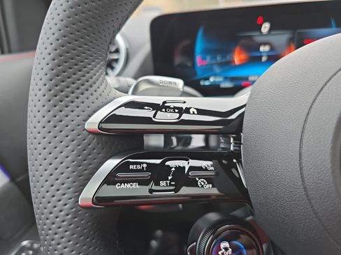 New 2026 Mercedes-Benz GLA 35 AMG 4MATIC image 17