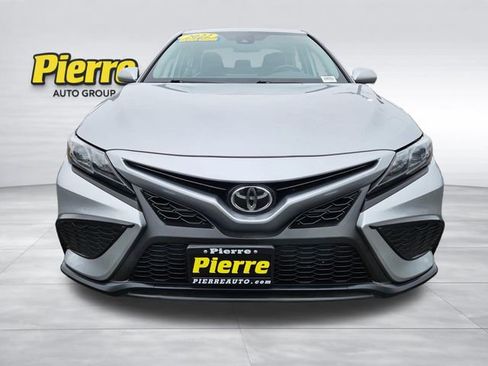 Used 2022 Toyota Camry SE FWD image 9