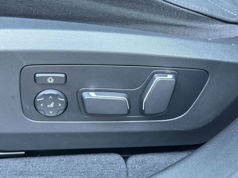 Used 2025 BMW X3 xDrive30i w/ Premium Package image 14