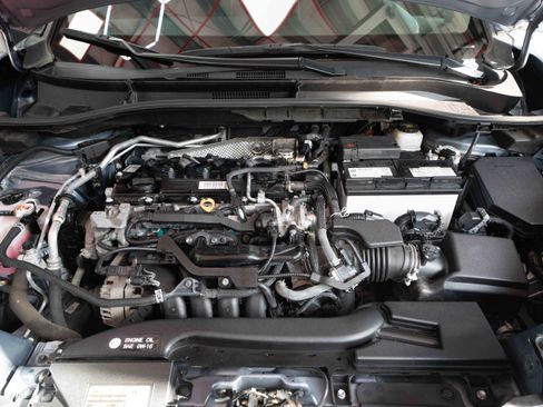 Used 2023 Toyota Corolla Cross XLE image 31