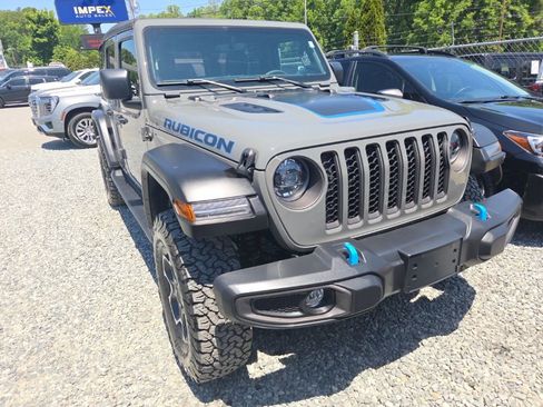 Used 2023 Jeep Wrangler Unlimited Rubicon 4xe w/ Cold Weather Group AWD/4WD image 2