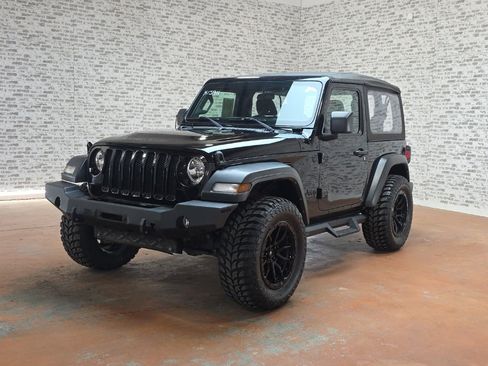 Used 2021 Jeep Wrangler Sport image 3