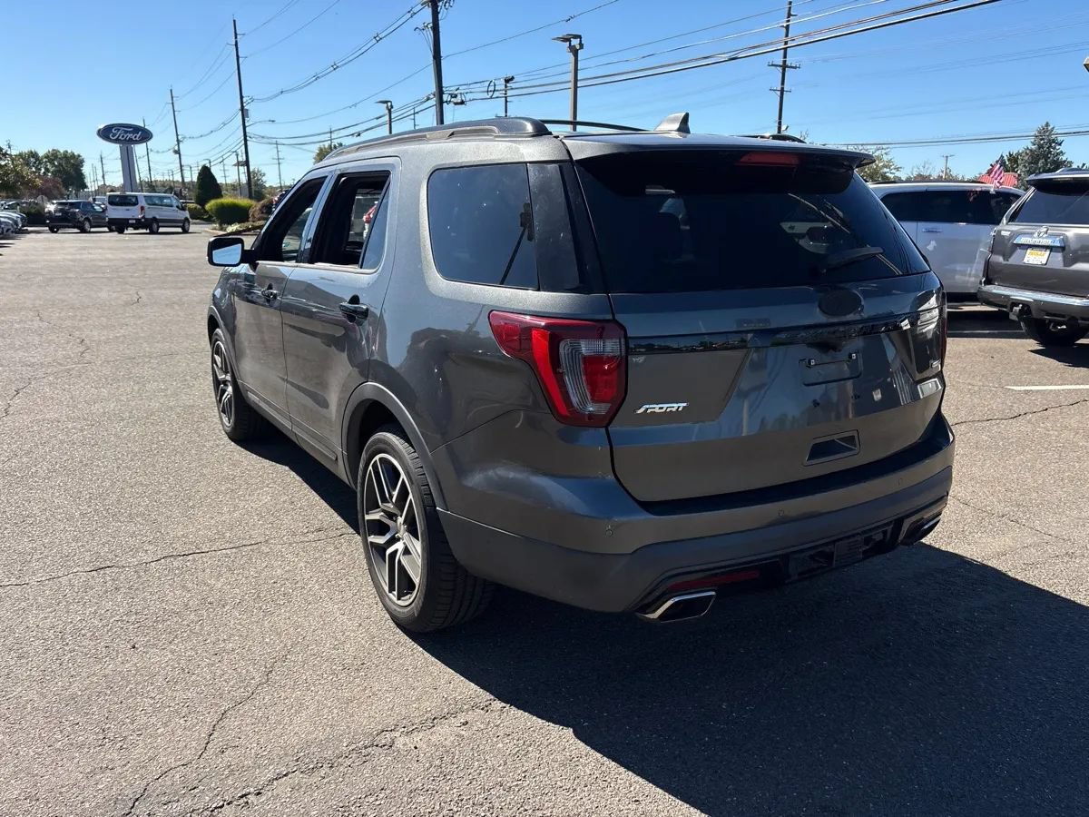 Used 2016 Ford Explorer Sport w/ Equipment Group 401A AWD/4WD image 3