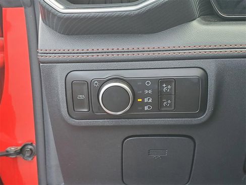 Used 2024 Ford Mustang Premium image 17