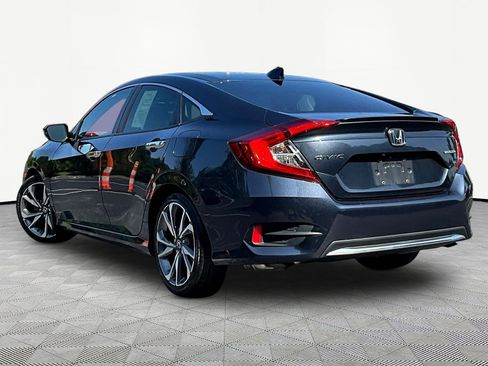Used 2019 Honda Civic Touring image 4