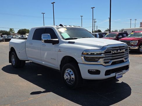 Used 2026 RAM 3500 Laramie AWD/4WD image 7