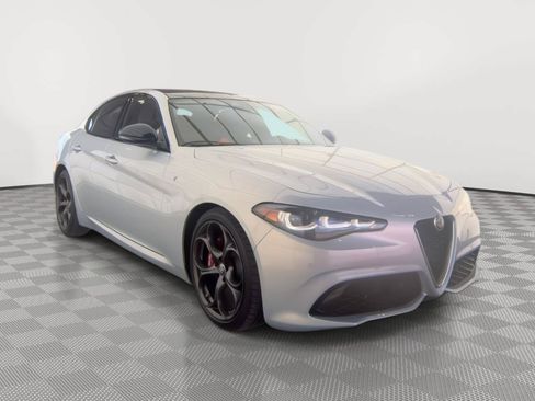 Used 2024 Alfa Romeo Giulia Ti w/ Performance Driving Package RWD image 15