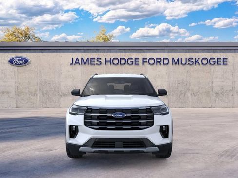 New 2026 Ford Explorer Active w/ Active Comfort Package AWD/4WD image 6