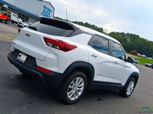 Used 2025 Chevrolet TrailBlazer LS w/ LS Convenience Package FWD image 25