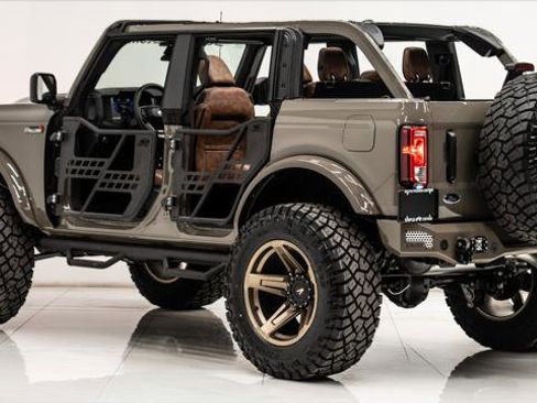 Used 2025 Ford Bronco Big Bend w/ Black Diamond Package image 28