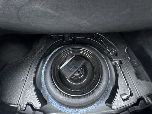 Used 2022 MAZDA MAZDA3 s image 40