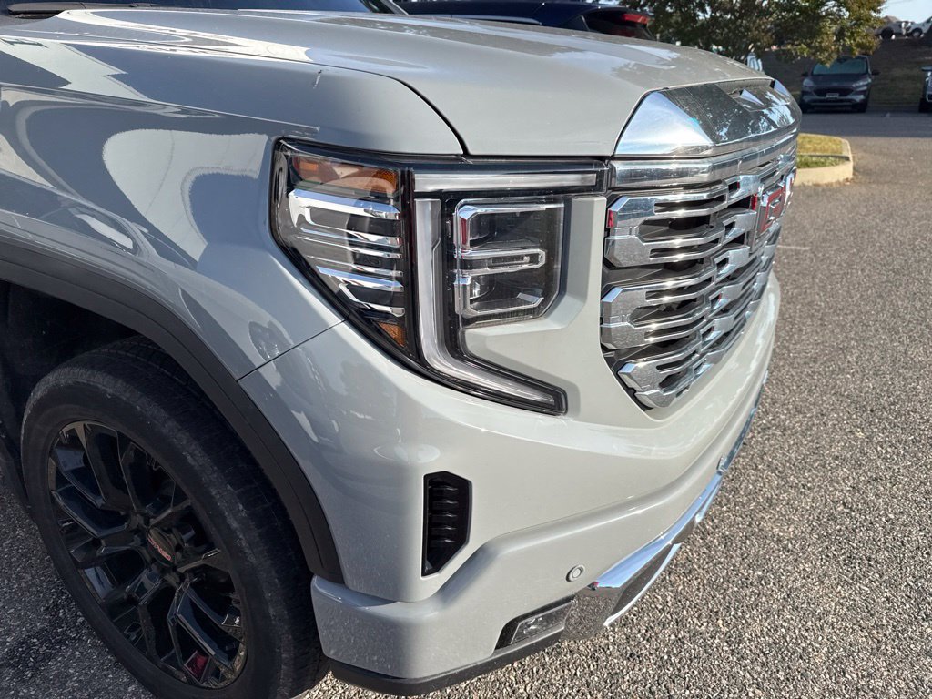 Used 2024 GMC Sierra 1500 Denali w/ Denali Reserve Package AWD/4WD image 5