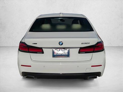 Used 2023 BMW 530i xDrive w/ Convenience Package image 7