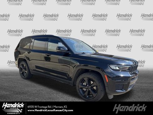 Used 2021 Jeep Grand Cherokee L Laredo AWD/4WD image 1