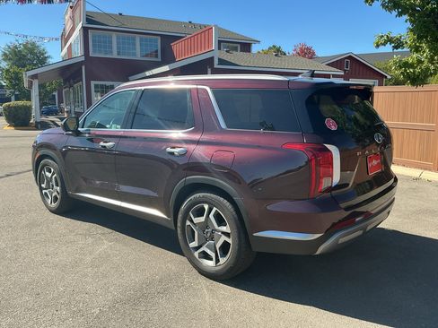 Used 2024 Hyundai Palisade SEL w/ Premium Package AWD/4WD image 8