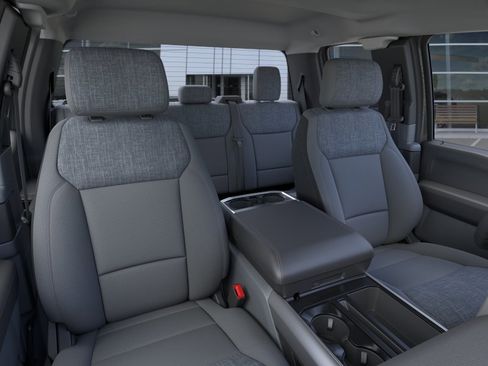 New 2026 Ford F150 XLT w/ XLT Chrome Appearance Package image 32