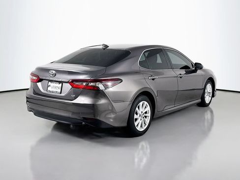 Used 2023 Toyota Camry LE FWD image 5