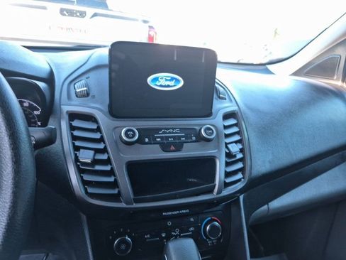 Used 2020 Ford Transit Connect XL image 11