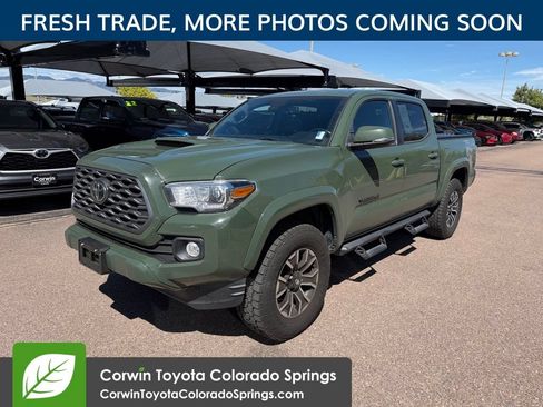 Used 2021 Toyota Tacoma TRD Sport w/ Technology Package AWD/4WD image 3