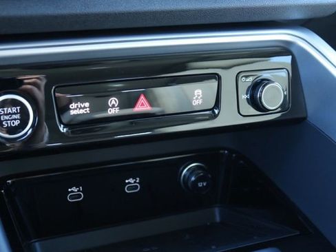 New 2025 Audi Q5 Premium image 27