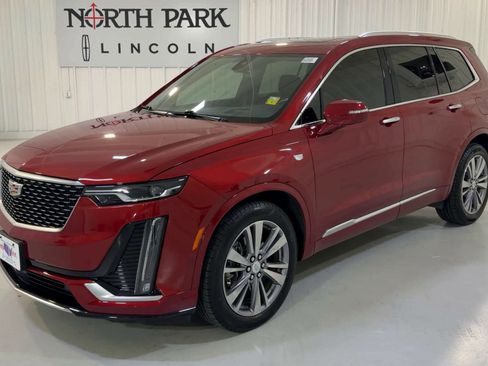 Used 2024 Cadillac XT6 Premium Luxury w/ Technology Package image 5
